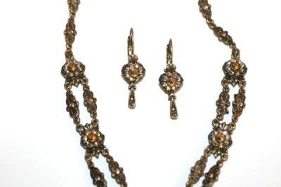 729 SWEET ROMANCE Necklace & Pierced Earrings Set  