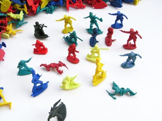 Lot 30 Vintage Plastic Toy War Soldiers US Army Figure  