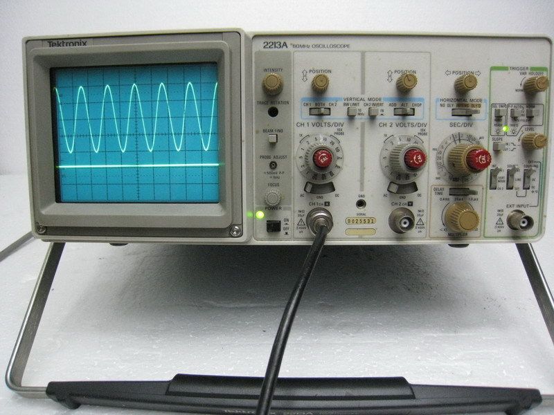 TEKTRONIX 2213A 60 MHz Oscilloscope  