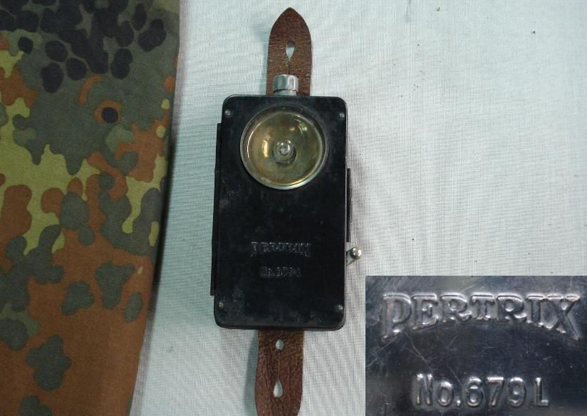 WWII ORIGINAL GERMAN ARMY SIGNAL FLASHLIGHT   PERTRIX  