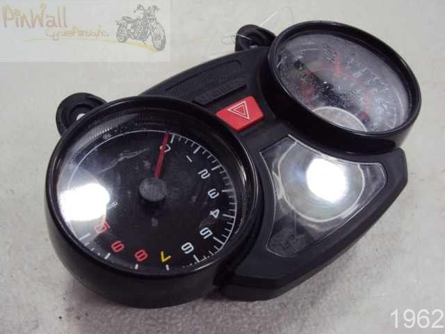 Moto Guzzi Breva 750 V750 GAUGES SPEEDOMETER TACHOMETER  