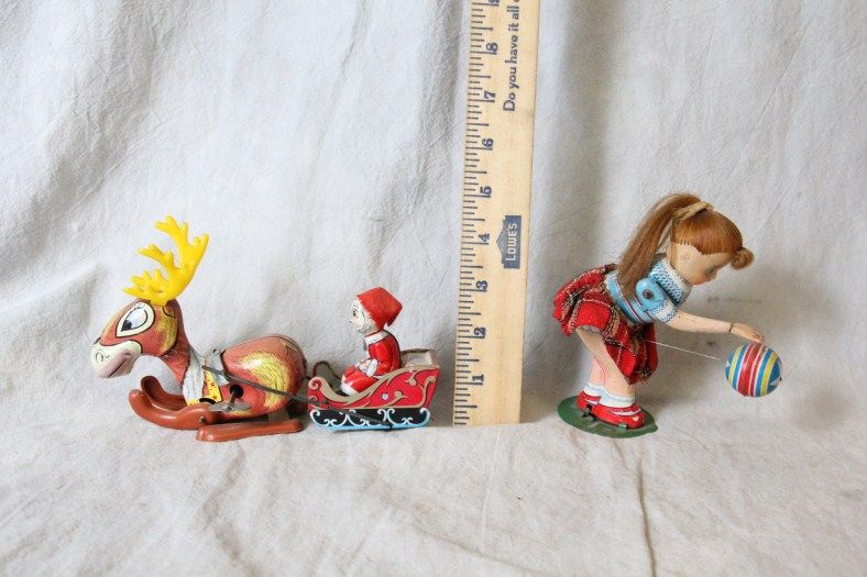 L678 LOT 2 VTG WIND UP TOYS 50s 60s MIKUNI SANTA CLAUS REINDEER VPS 