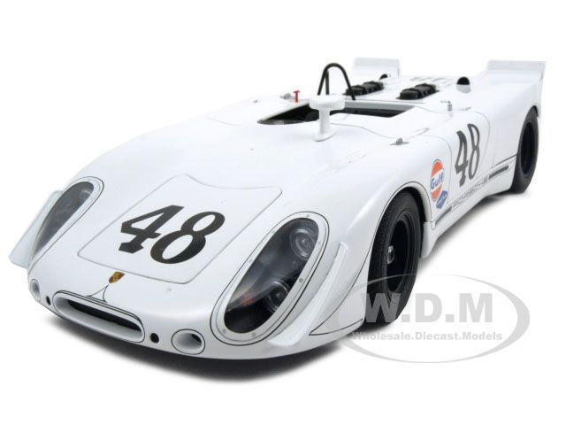 PORSCHE 908/2 #48 STEVE MCQUEEN 118 AUTOART  