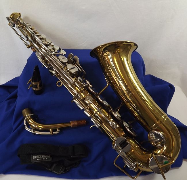 VINTAGE BUESCHER ARISTOCRAT ALTO SAXOPHONE ~MADE USA~ CIRCA 1967 ~SN 