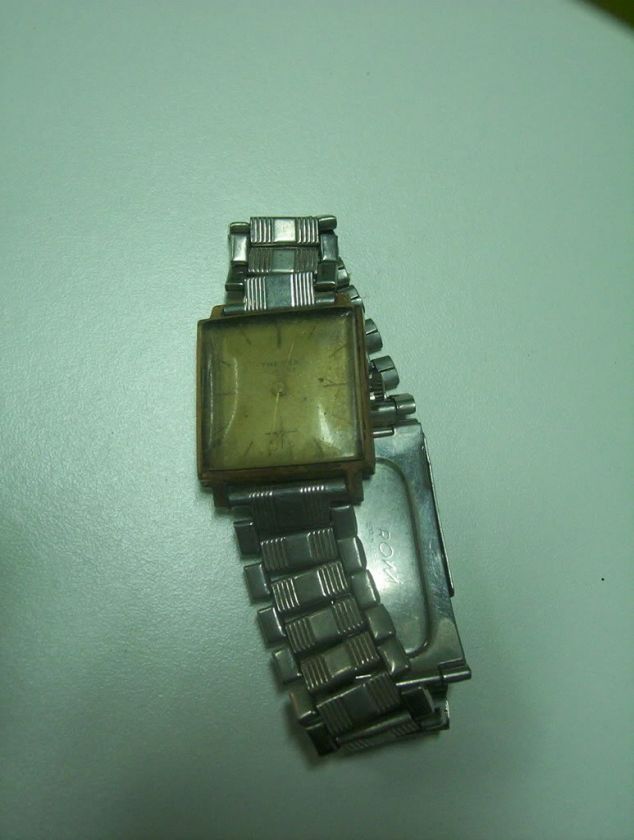 VINTAGE MOVEMENT WRISTWATCH VENUS FOR REPAIR RARE  