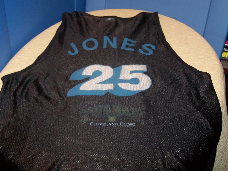 MERLAKIA JONES   1990s Cleveland Rockers #25 JERSEY Med  