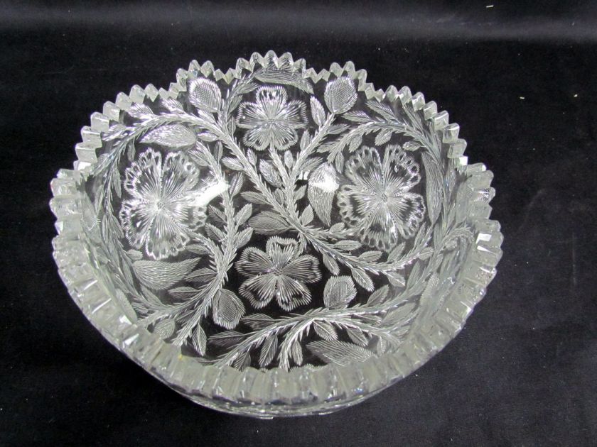   Brilliant Intaglio Cut Glass Bowl by Tuthill, Great Engraved design