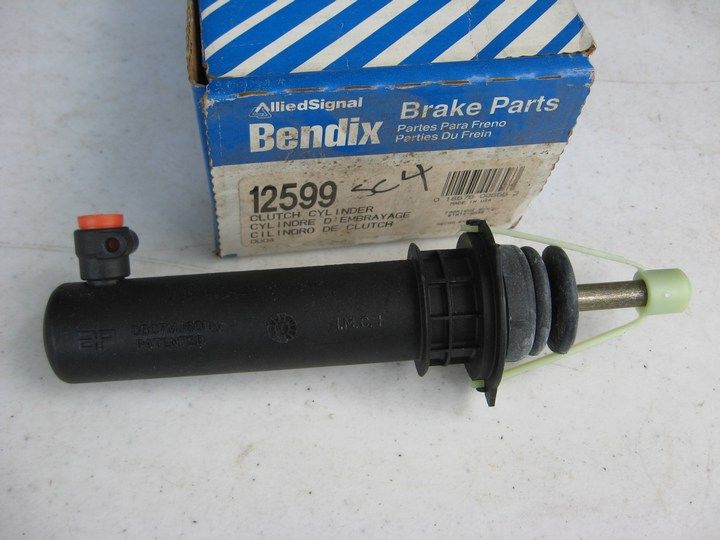 Bendix 12599 Clutch Slave Cylinder Ford F150 F250 F350  