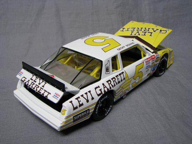 1986 GEOFF BODINE #5 LEVI GARRETT HENDRICK CHEVY AEROCOUPE ACTION 1/24 