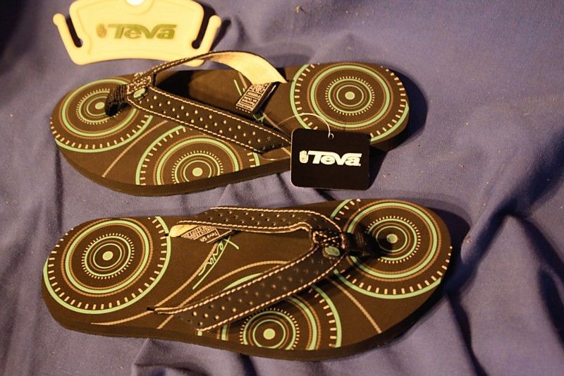 TEVA WOMANS BINDI SANDALS BLACK SIZE 8 NWT $24 LIST  