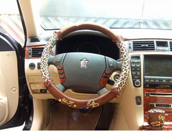 Hello Kitty LEOPARD Lace series Bow Auto Car Steering Wheel Holder 