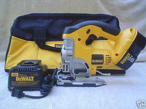 DEWALT DC330 18V CORDLESS JIG SAW,DC9096 BATTERY,CHARGER,BAG 18 VOLT 