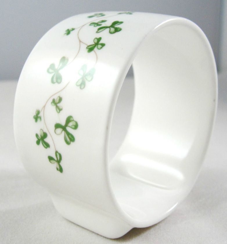   BONE CHINA IRELAND TRELLIS SHAMROCK NAPKIN RING MADE IN IRELAND  